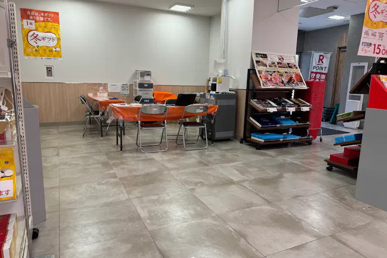 【西友 成増店】1Fエレベーター・入口横ギフト売場 プロモーション用途や物販、食物販のポップアップストアに最適なスーパー店内催事イベントスペースの画像2