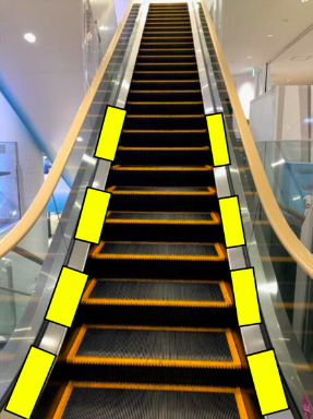 【イオンモール徳島】モール内広告 エスカレーター