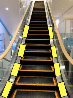 【イオンモール徳島】モール内広告 エスカレーター