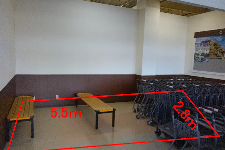 【イオンスーパーセンター美郷】園芸側入口催事場 販促プロモーションや物販に最適なスーパー店内催事イベントスペースの画像1
