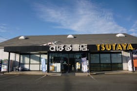 【TSUTAYA 神栖店】物販やプロモーションの実施可能な店頭入口イベントスペース