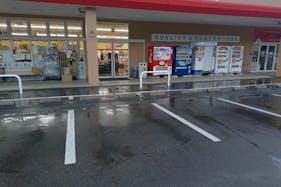 【辰野食彩館】キッチンカー出店やプロモーション催事に最適な駐車場スペース