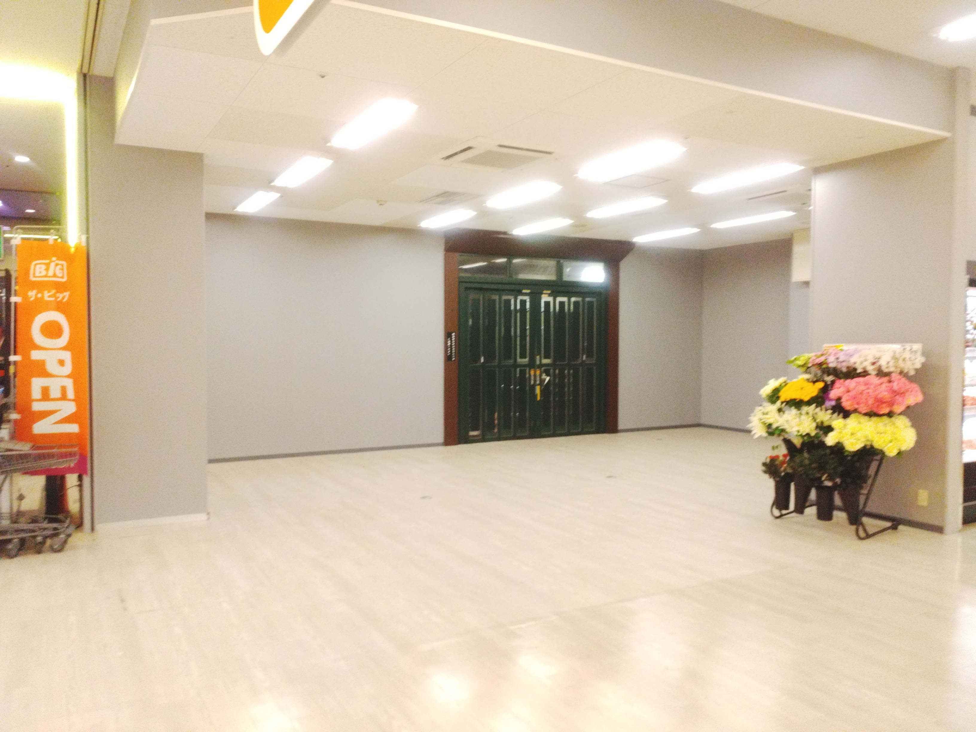 【イオン福岡東ショッピングセンター（福岡県）】立駐入口横　POPUP区画の画像7