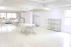 【本町駅7分】展示会やポップアップストアやアパレル向けのLIVE配信に適した33坪のスペース