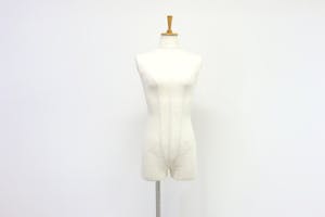 【本町駅7分】展示会やポップアップストアやアパレル向けのLIVE配信に適した33坪のスペース