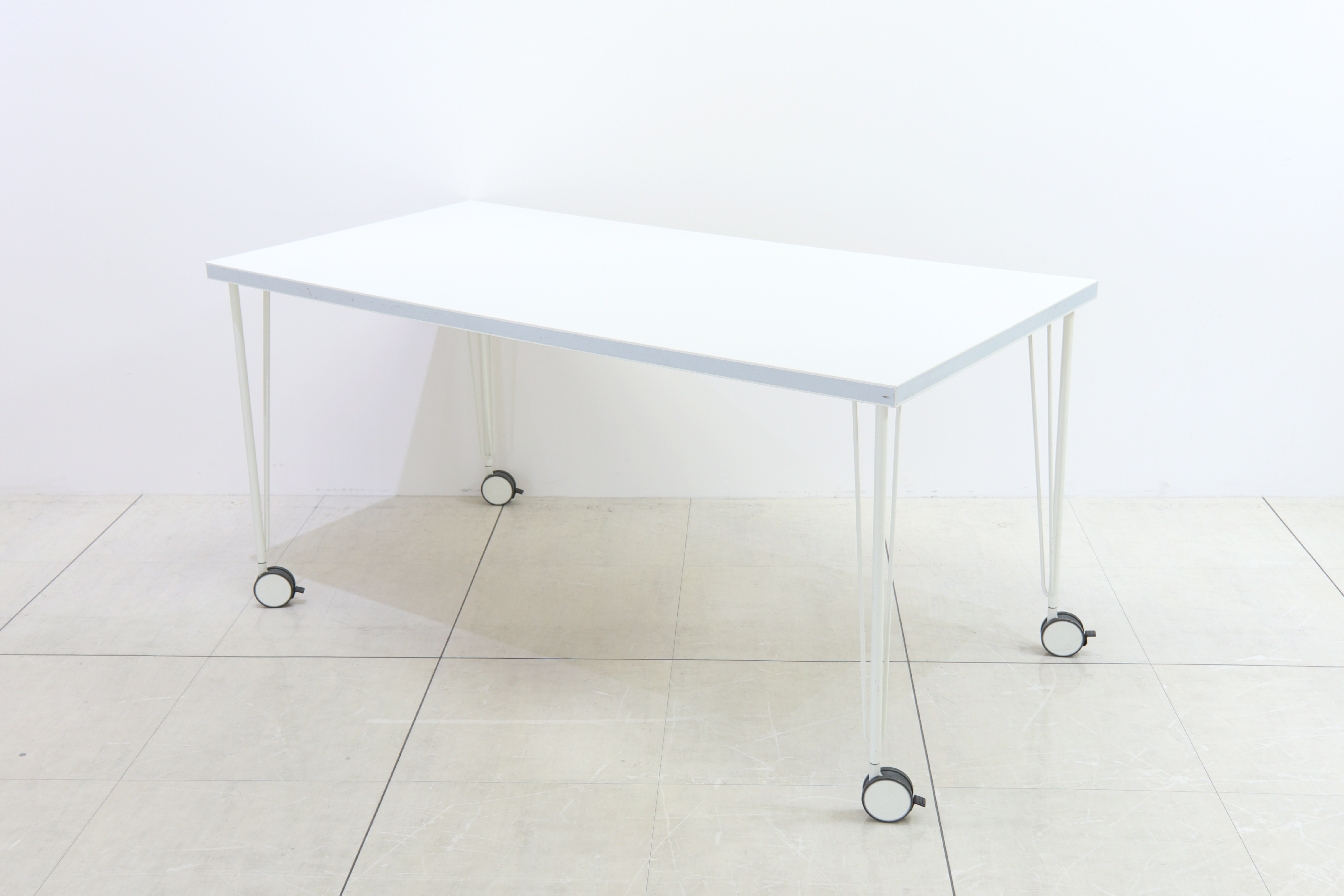 【本町駅7分】展示会やポップアップストアやアパレル向けのLIVE配信に適した33坪のスペース