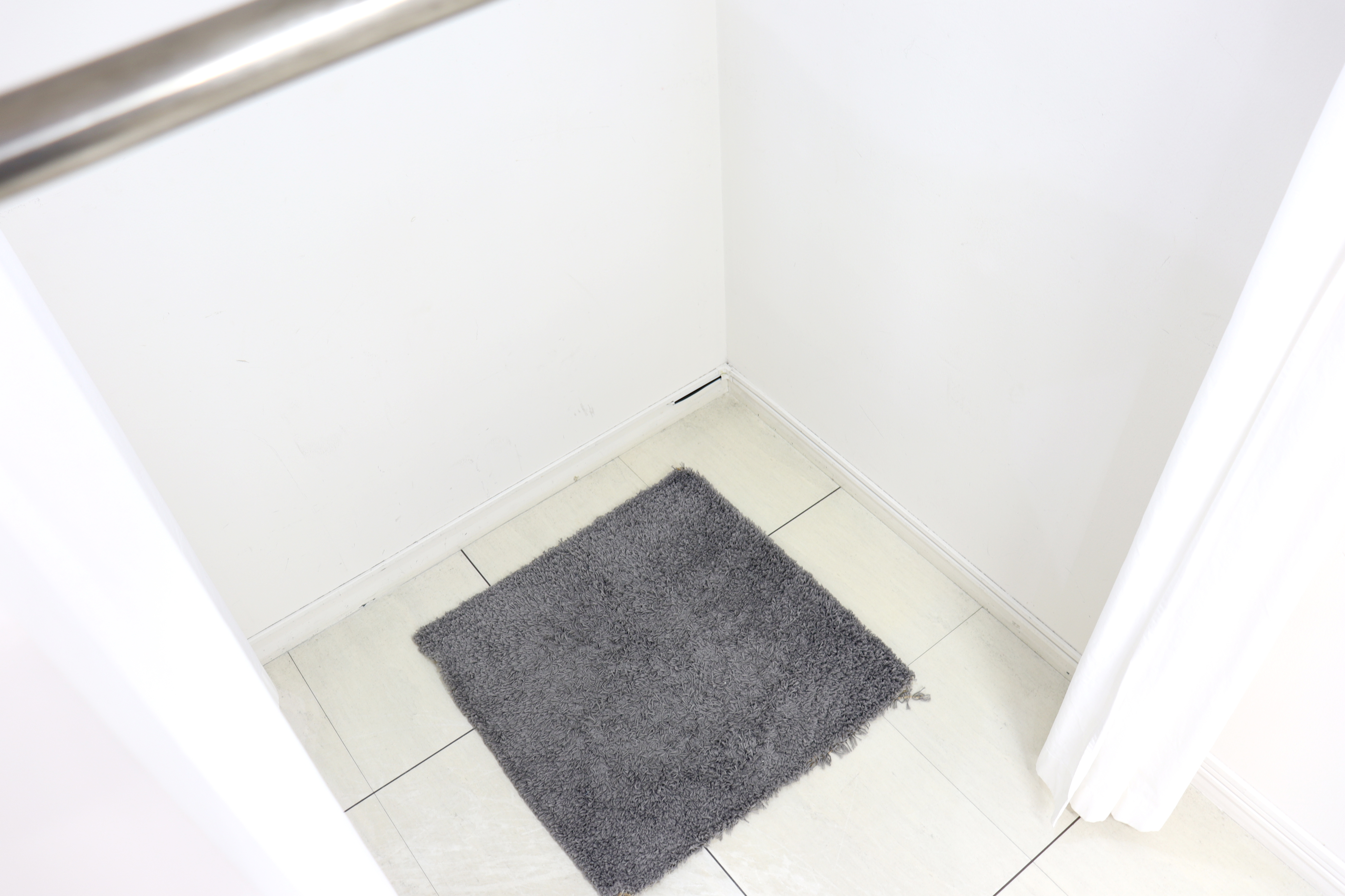 【本町駅7分】展示会やポップアップストアやアパレル向けのLIVE配信に適した33坪のスペース