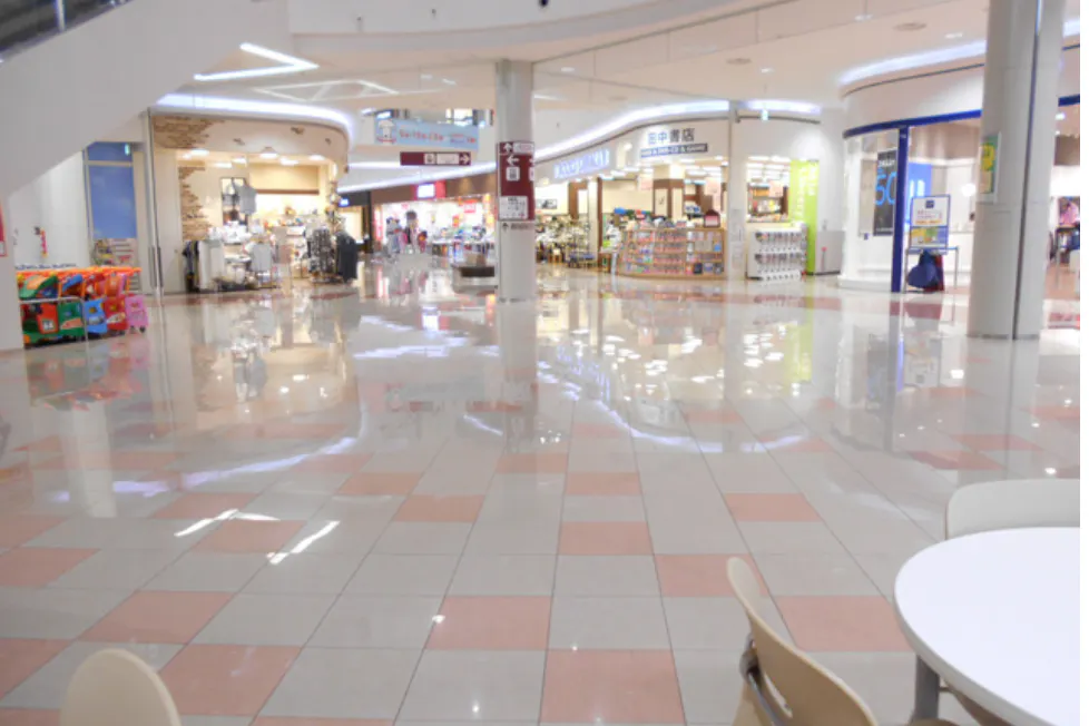 【イオンモール都城駅前】イーストコート