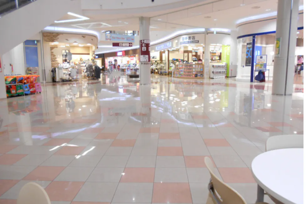 【イオンモール都城駅前】イーストコート