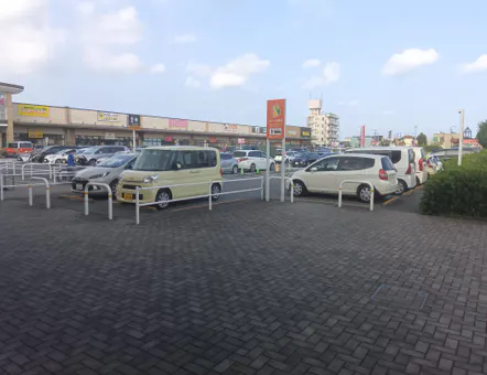 【イオンタウン稲毛長沼】キッチンカー出店やプロモーションに最適!視認性の高い駐車場横の屋外イベントスペース