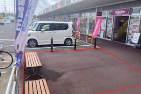 【イオンタウン鈴鹿玉垣】プロモーションイベントや物販イベントに最適なザ・ビッグと生活テナントの間にある通行量の見込める屋外スペース