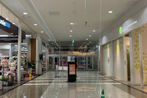 【イオンモール八千代緑が丘】各種プロモーションや物販、食物販のポップアップストアに最適なイルーシー300前スペース