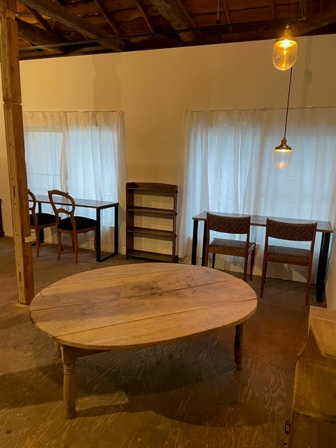 【浅草駅9分】撮影や展示会に適したヴィンテージ家具で装飾したレンタルギャラリー