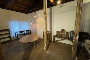【浅草駅9分】撮影や展示会に適したヴィンテージ家具で装飾したレンタルギャラリー