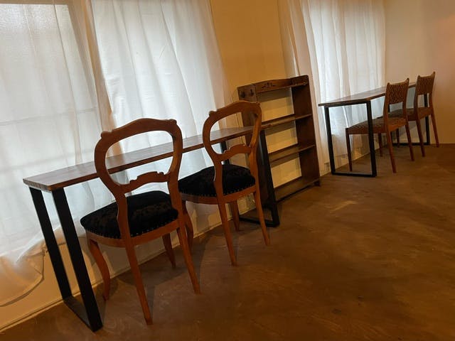 【浅草駅9分】撮影や展示会に適したヴィンテージ家具で装飾したレンタルギャラリー