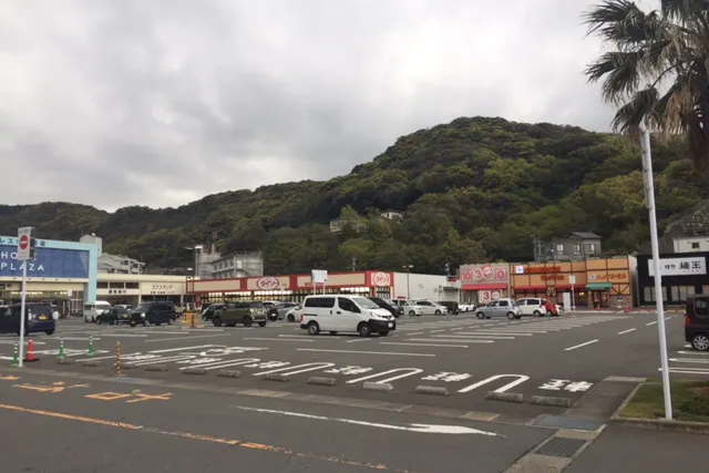 【フレスポ福田West】プロモーションやキッチンカーでの出店に利用可能な飲食店前の屋外スペース