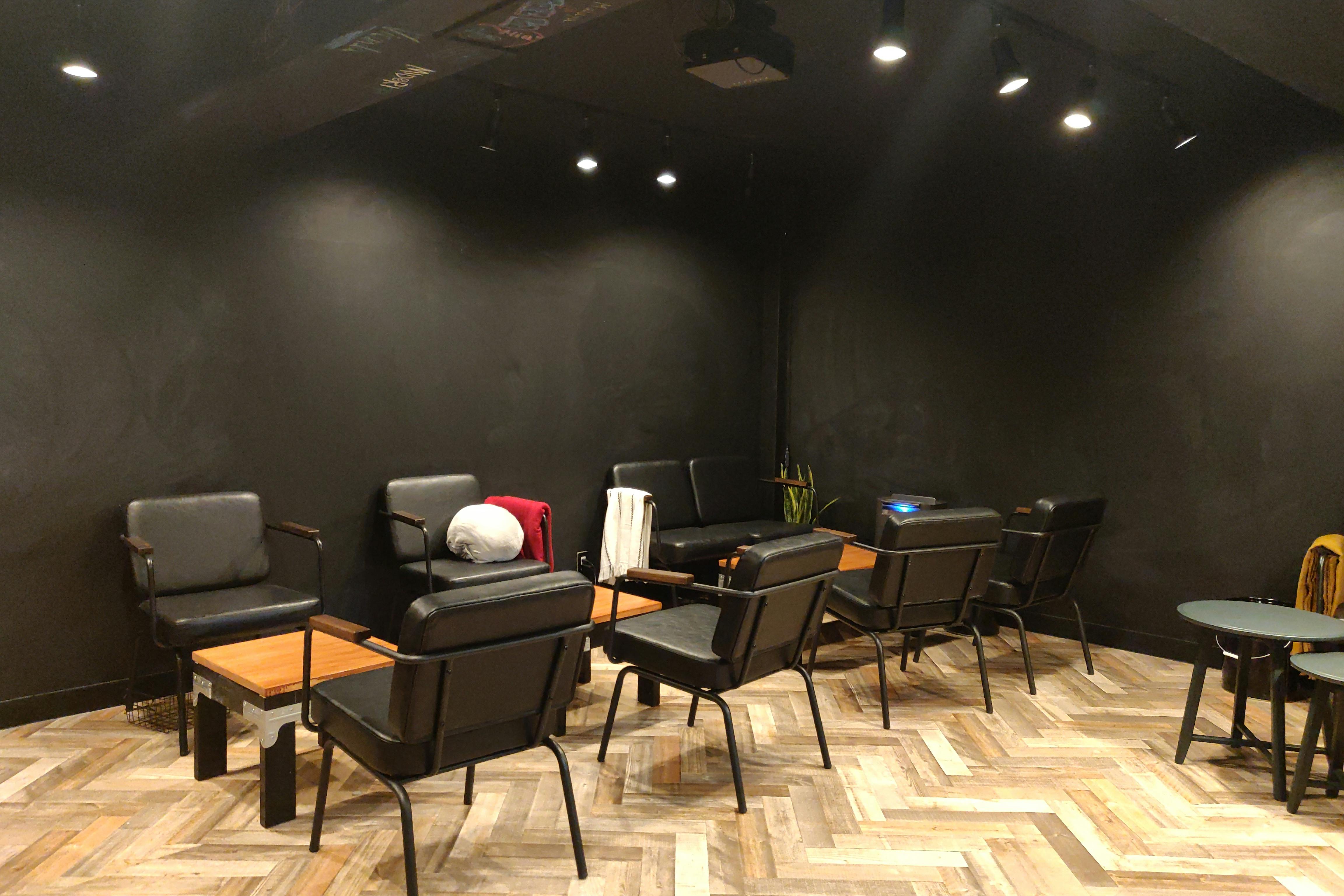 【なんば駅3分】飲食イベントから撮影会、展示会まで複数駅からアクセス良好なお洒落なカフェスペース