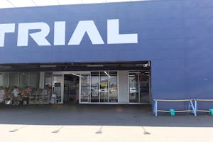 【スーパーセンタートライアル大町店】キッチンカー(調理営業)出店限定/屋外スペース