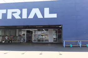 【スーパーセンタートライアル大町店】キッチンカー(調理営業)出店限定/屋外スペース