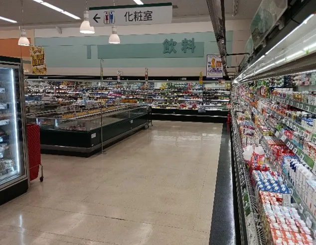 【マックスバリュ盛岡駅前北通店】乳飲料売場前 販促プロモーションに最適なスーパー店内催事イベントスペース