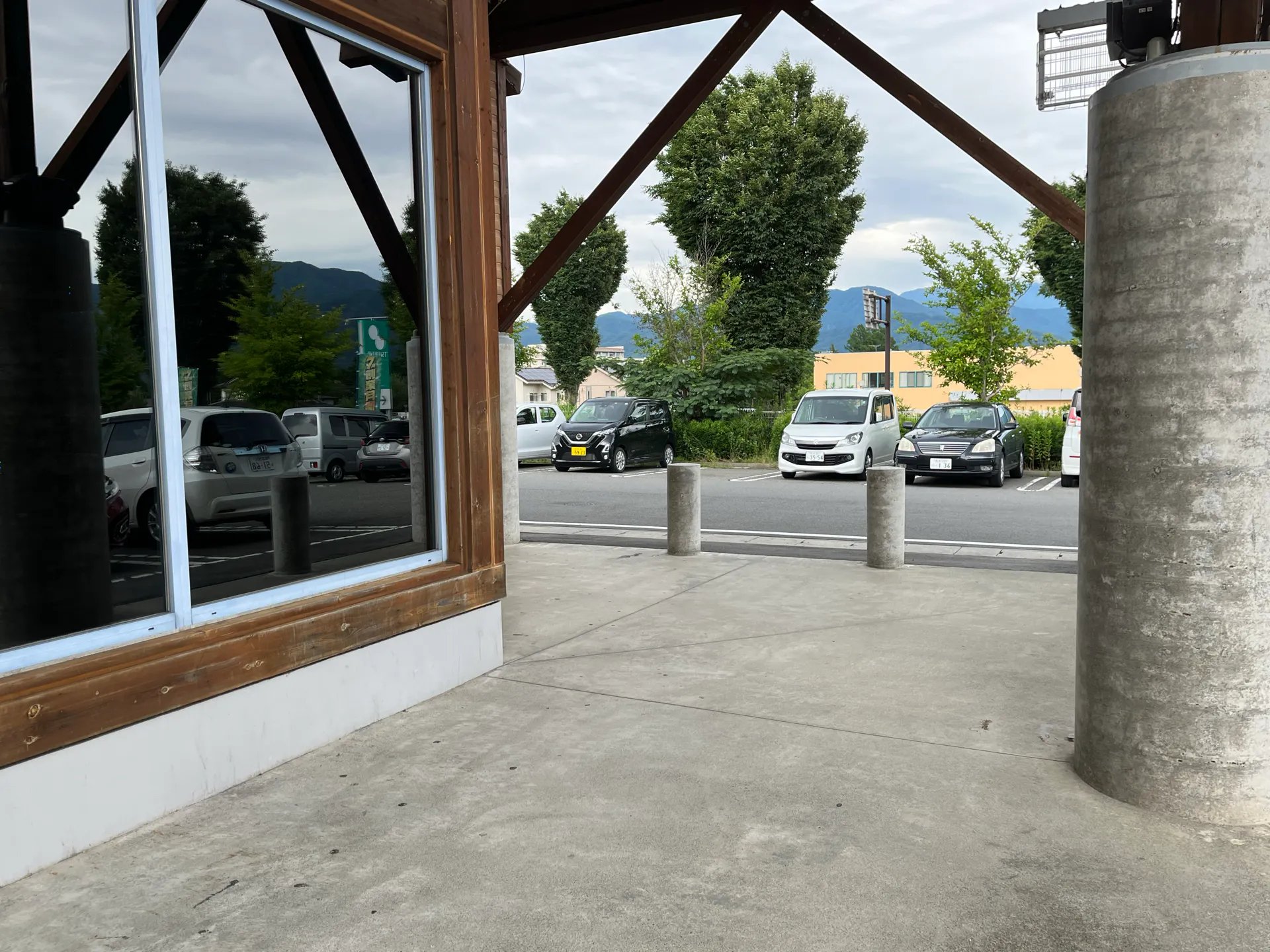 【ダイナム長野駒ヶ根店】キッチンカーや各種プロモーションイベントでの出店に最適なアミューズメント施設のイベントスペース