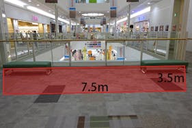 【イオンモール神戸北】2F すずらんブリッジ(タイムステーション前)※ベンチ有