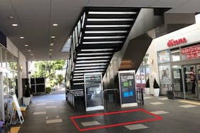 【フレスポ長泉】PRイベントに適した、施設内半屋内スペース