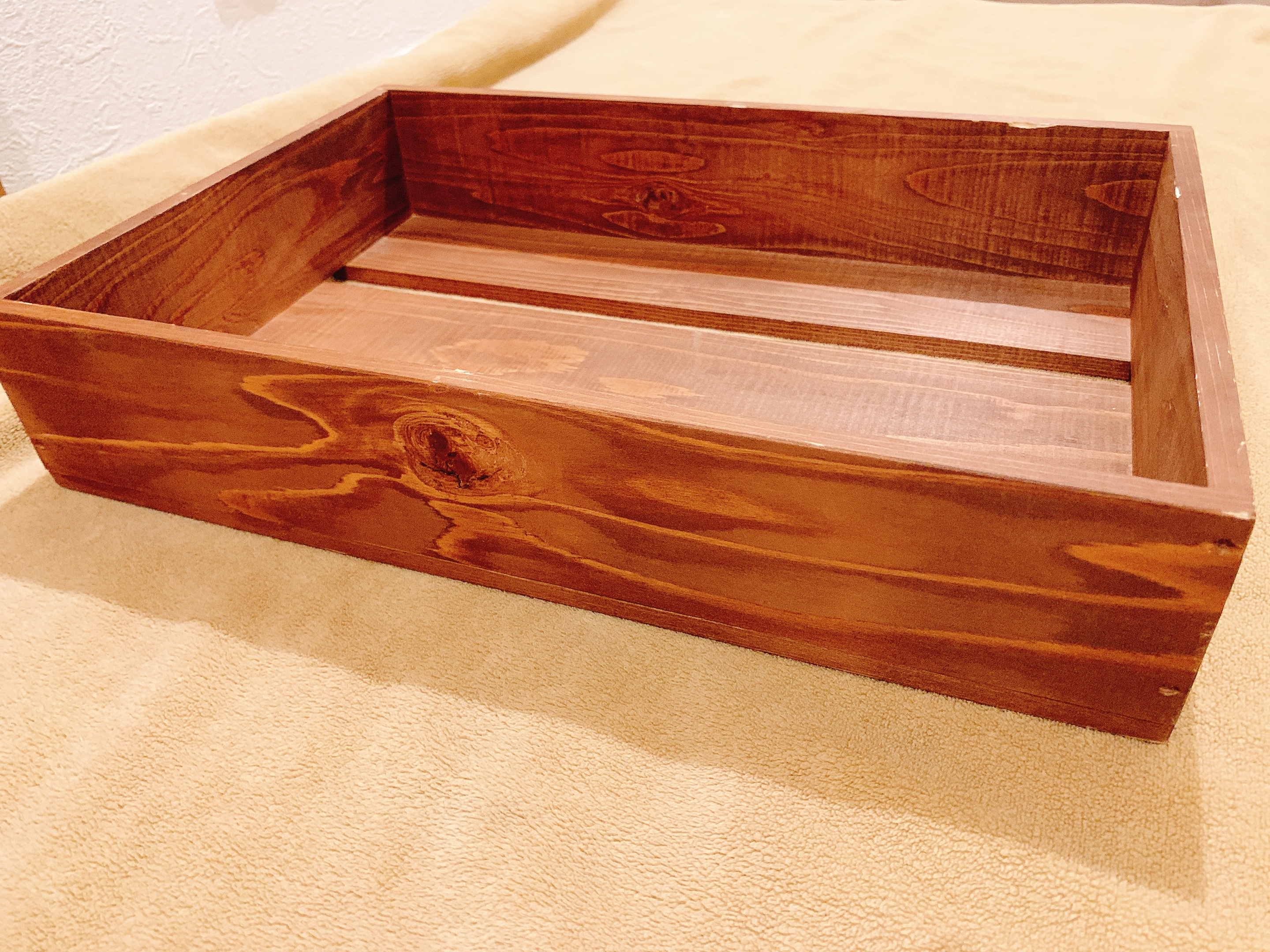 木箱です。料金内に含まれます。