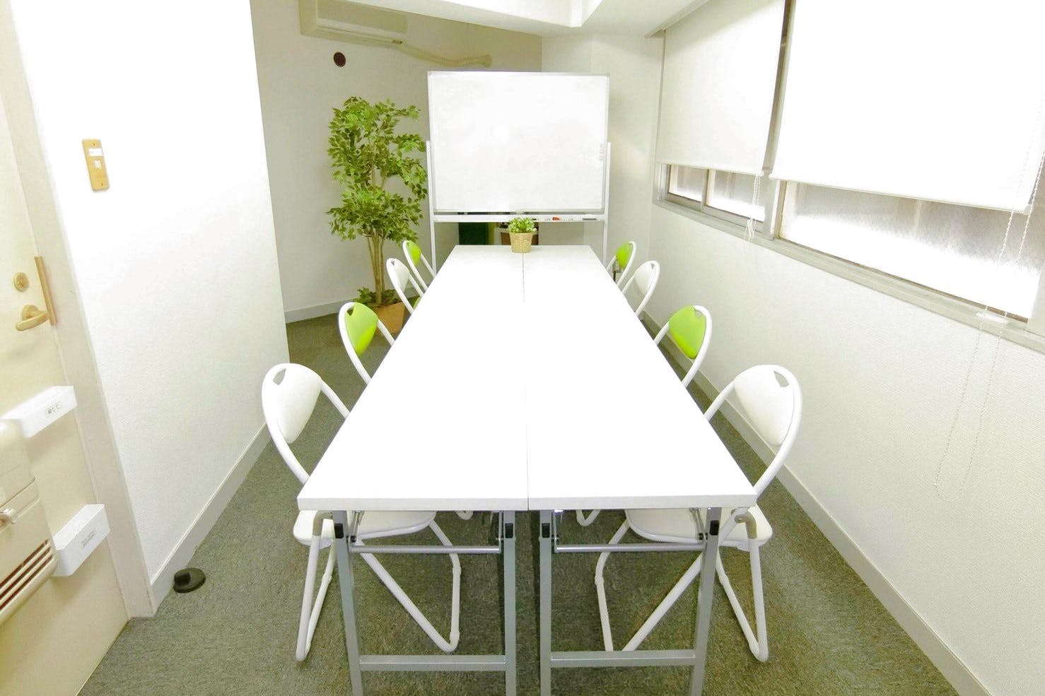 【桜川駅0分】オフサイトミーティングやワークショップに利用可能、コンパクトなイベントスペース