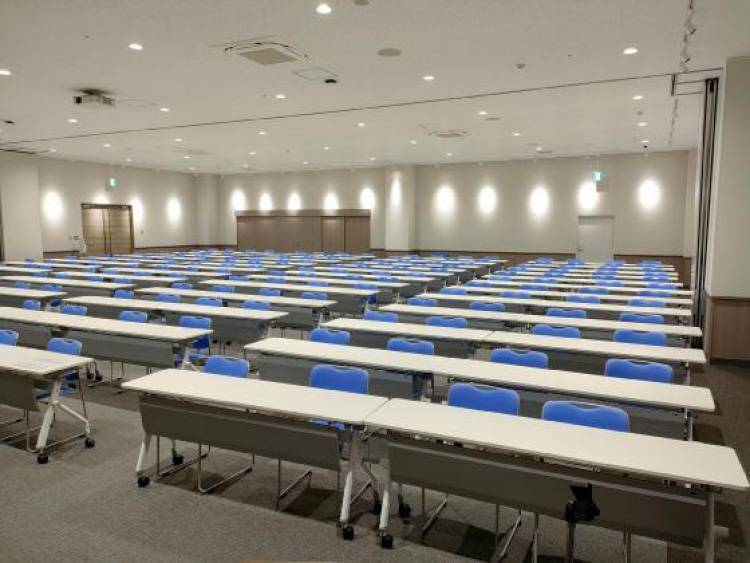 【イオンモール豊川】3F イオンホールA