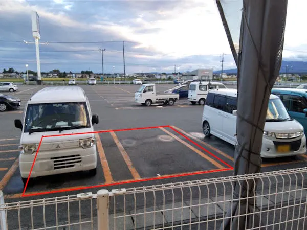 【サンデー北上江釣子店】屋外駐車場　キッチンカーの出店に最適なホームセンター内駐車場の屋外イベントスペース