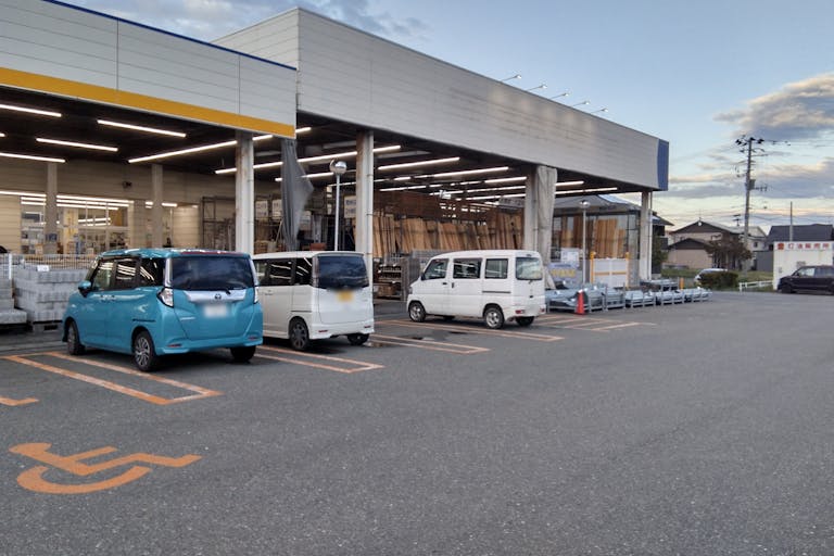 【サンデー北上江釣子店】屋外駐車場　キッチンカーの出店に最適なホームセンター内駐車場の屋外イベントスペース