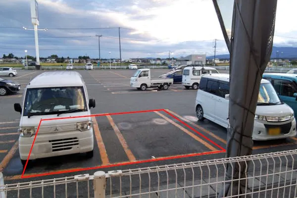【サンデー北上江釣子店】屋外駐車場 キッチンカーの出店に最適なホームセンター内駐車場の屋外イベントスペース