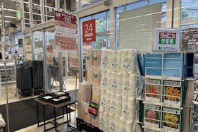 【西友 南葛西店】1F入口横 プロモーション用途や物販、食物販のポップアップストアに最適なスーパー店内催事イベントスペース