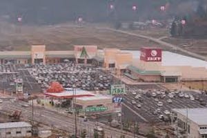 【ショッピングモールVIO(No12)】ファッション関係のポップアップストアに適したアパレル向きの建具が充実のイベントスペース