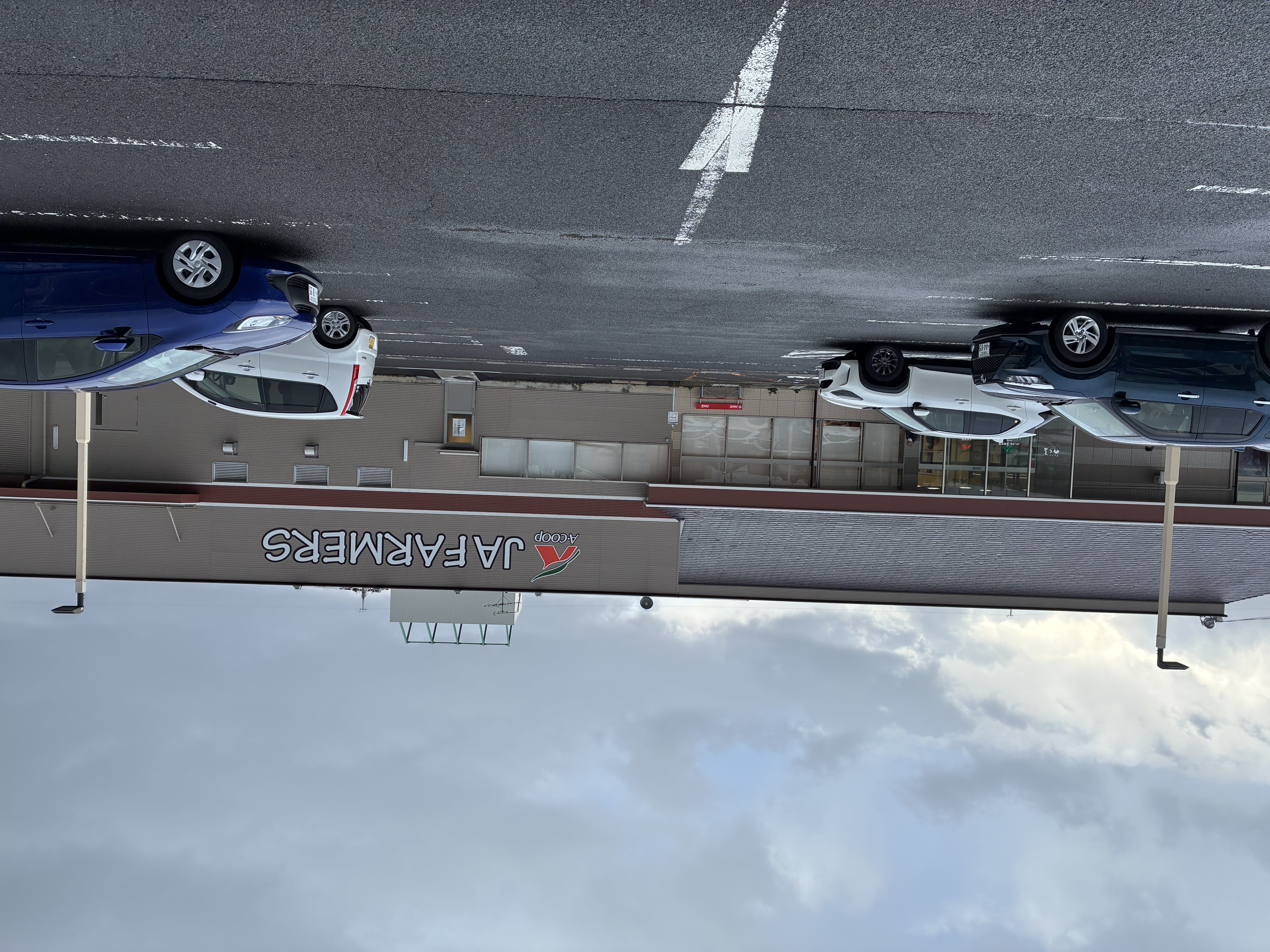 【Aコープたまゆ店】食物販や販促イベントに最適な店頭軒下スペース