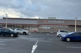 【Aコープたまゆ店】食物販や販促イベントに最適な店頭軒下スペース