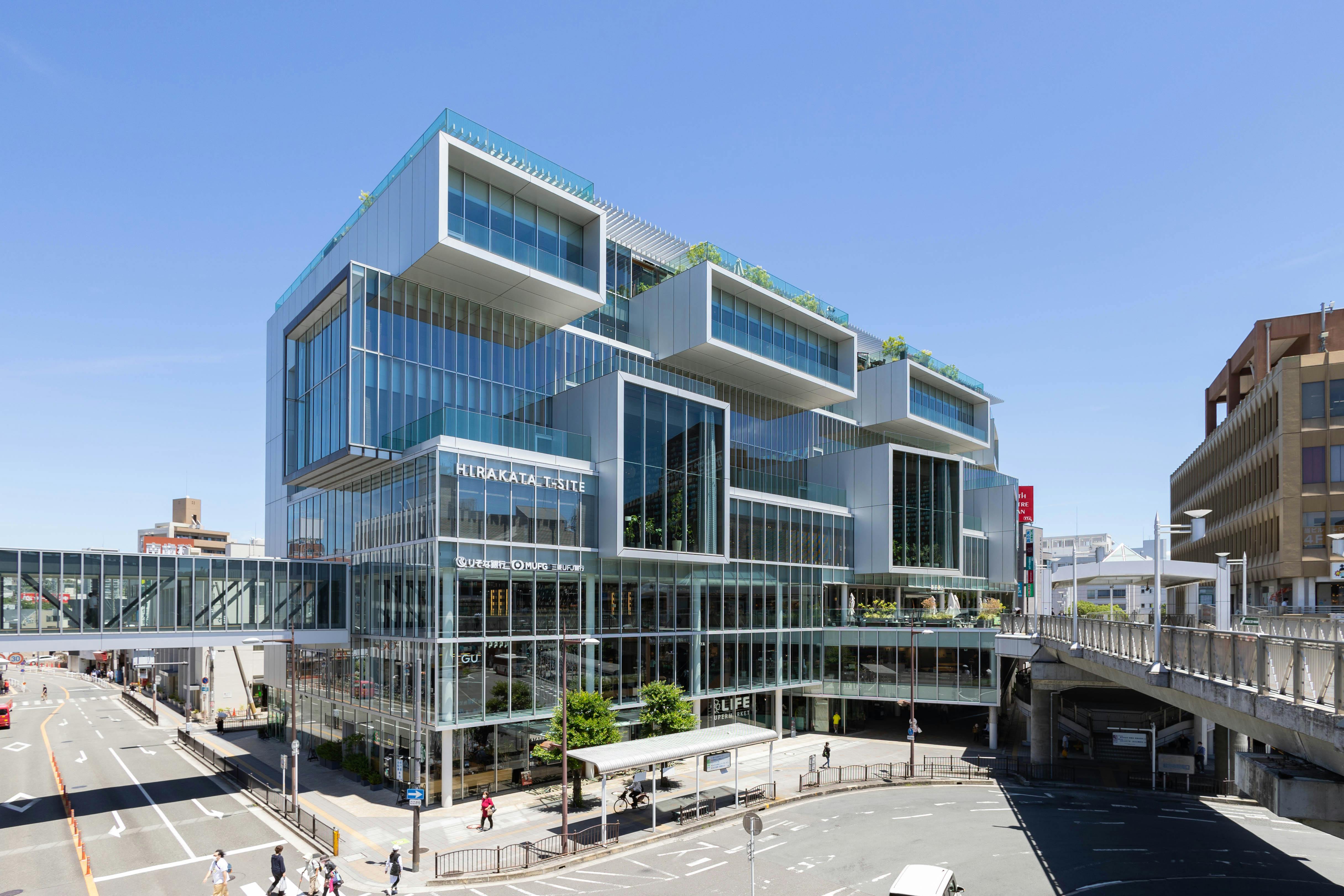 【枚方T-SITE】枚方市駅から1分!食物販イベントに最適な人気カフェと同フロア1階の好立地な催事スペース