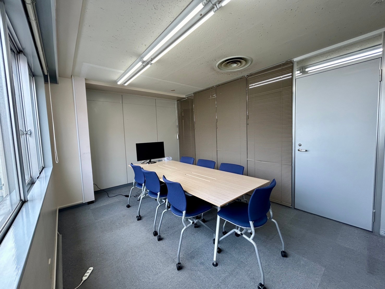 【新宿三丁目駅3分】4階～9階の貸切スペースにて広告・壁面広告が可能な駅チカなレンタルスペース