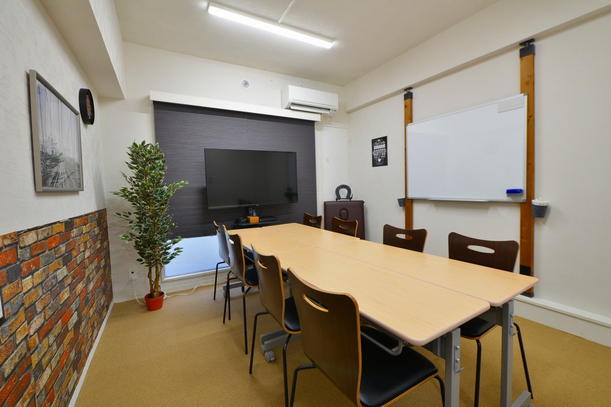 【名古屋駅2分】ワークショップやオフサイトミーティングの会場として利用可能なWifi完備のレンタルスペース