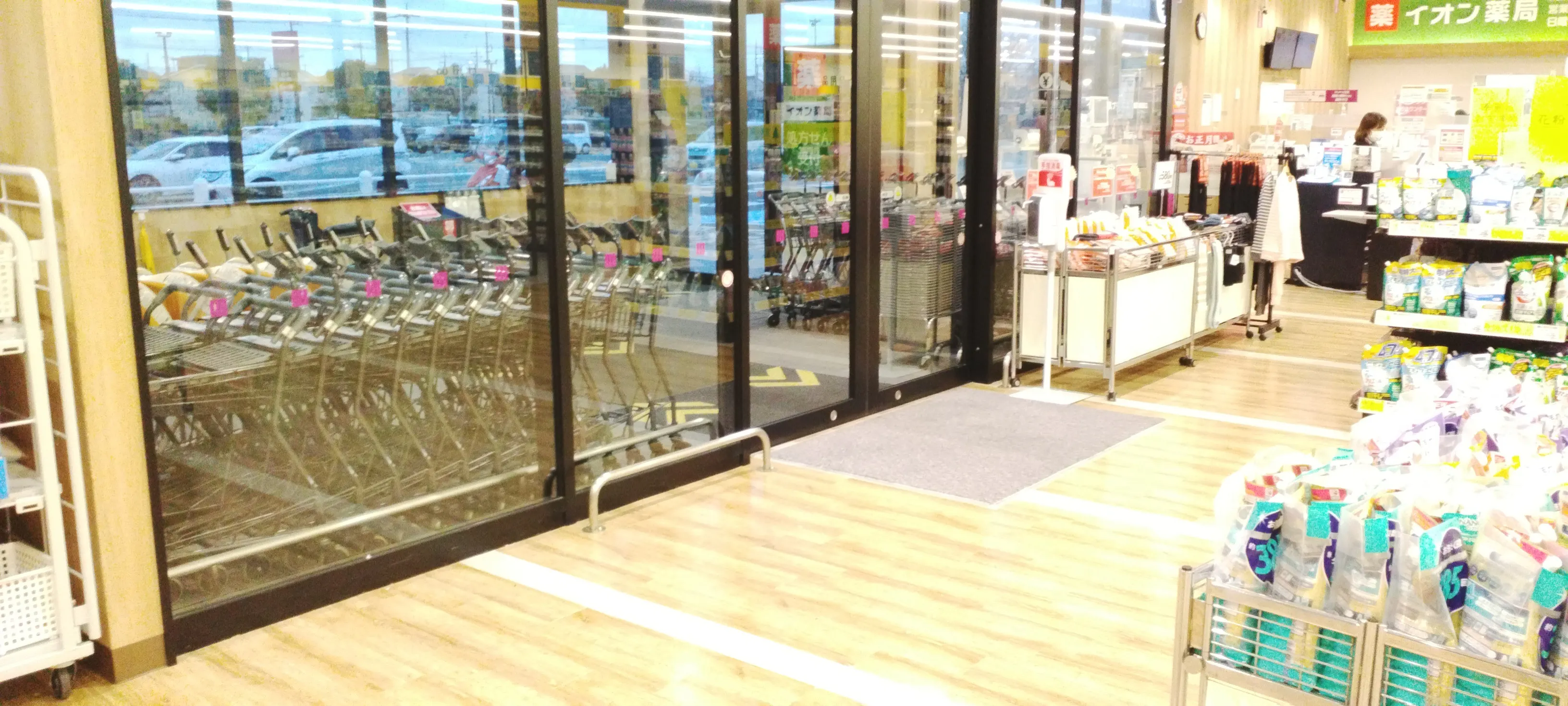 【イオンスタイル南栗橋】各種プロモーションや物販のポップアップストアに最適な生活館入り口脇のイベントスペース