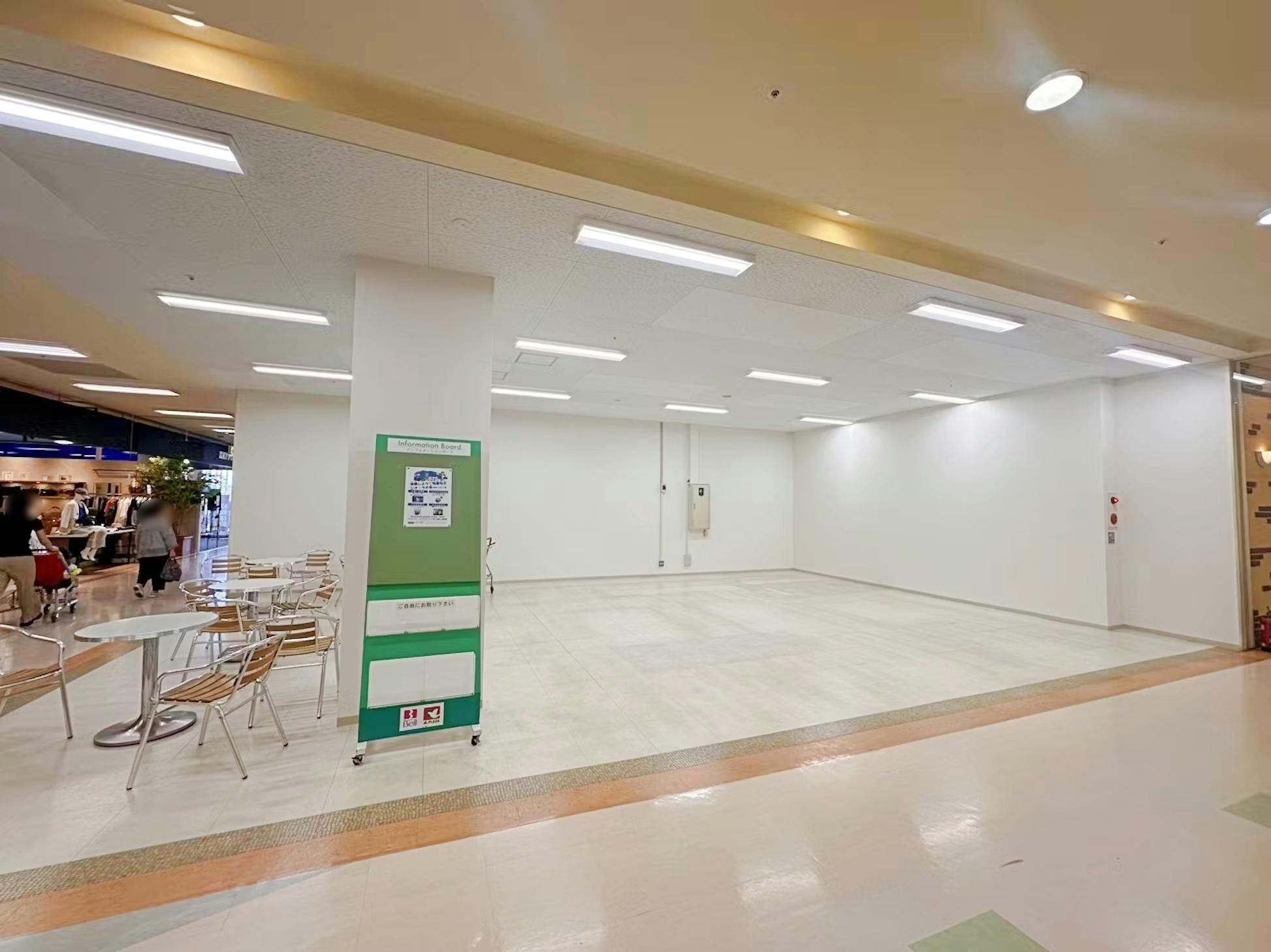 【ショッピングシティベル】食やファッション、インテリア等ポップアップに最適な商業施設1階食品エリア付近にあるイベントスペース
