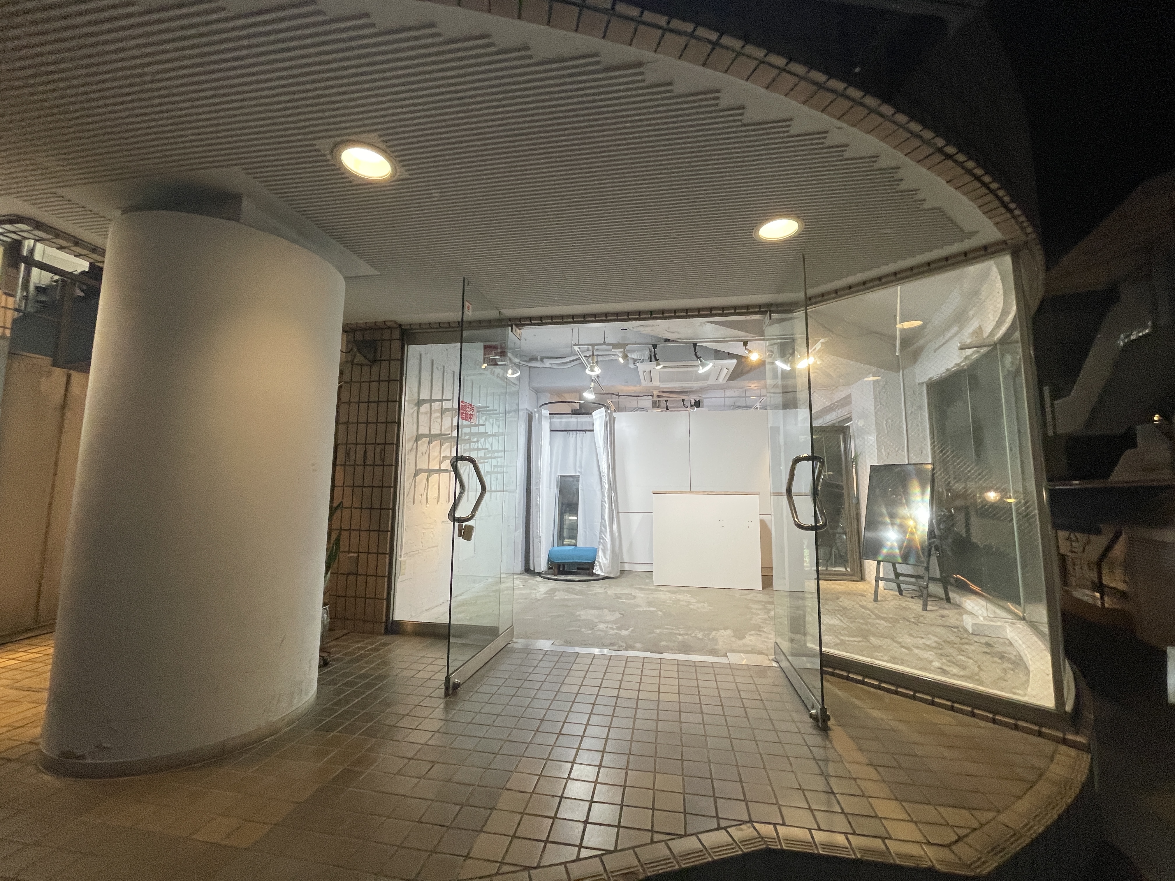 【原宿駅3分】50人以上の行列対応可能。ポップアップストアや展示会、プロモーションイベントに最適な竹下通り付近路面ガラス張りで視認性の高い店舗貸しスペースの画像19