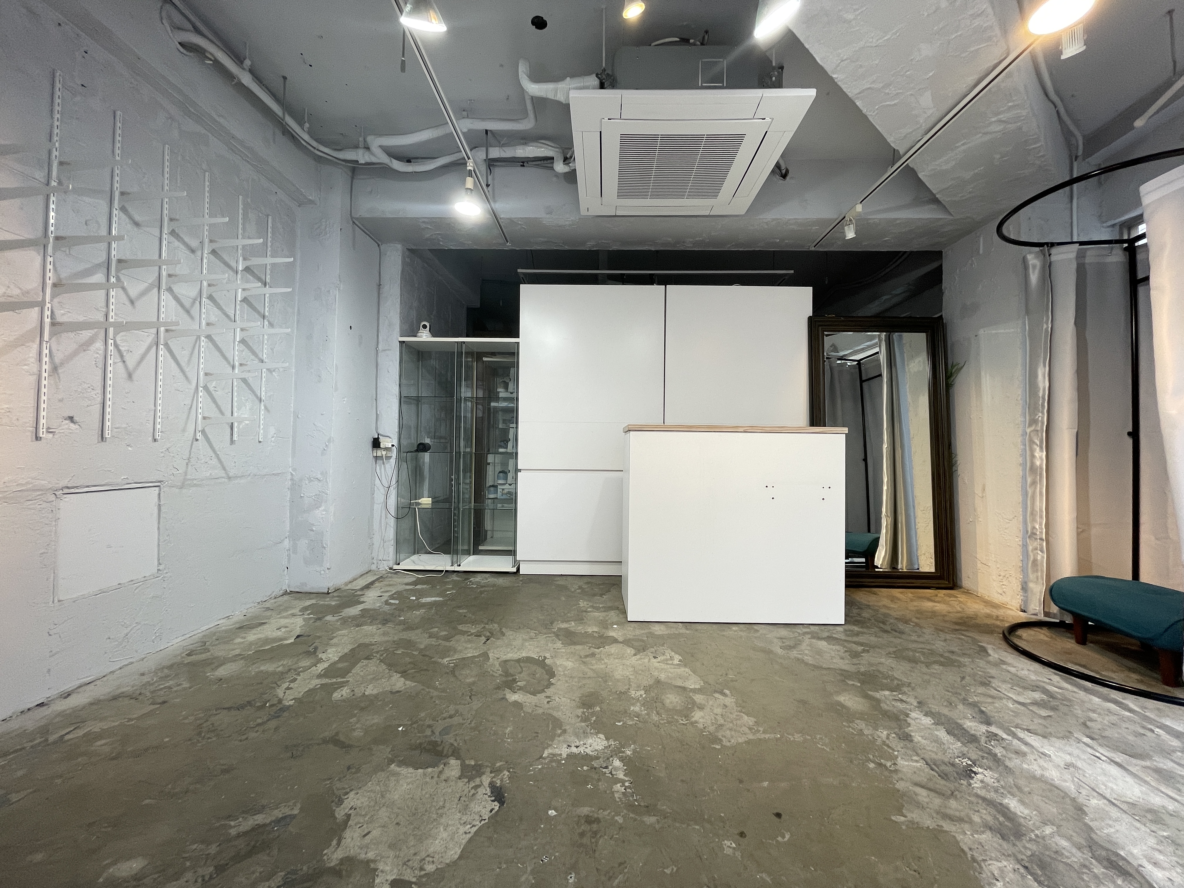 【原宿駅3分】50人以上の行列対応可能。ポップアップストアや展示会、プロモーションイベントに最適な竹下通り付近路面ガラス張りで視認性の高い店舗貸しスペースの画像21