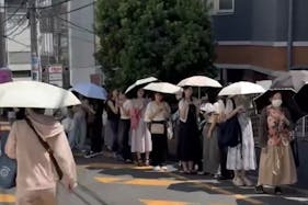 【原宿駅3分】50人以上の行列対応可能。ポップアップストアや展示会、プロモーションイベントに最適な竹下通り付近路面ガラス張りで視認性の高い店舗貸しスペース