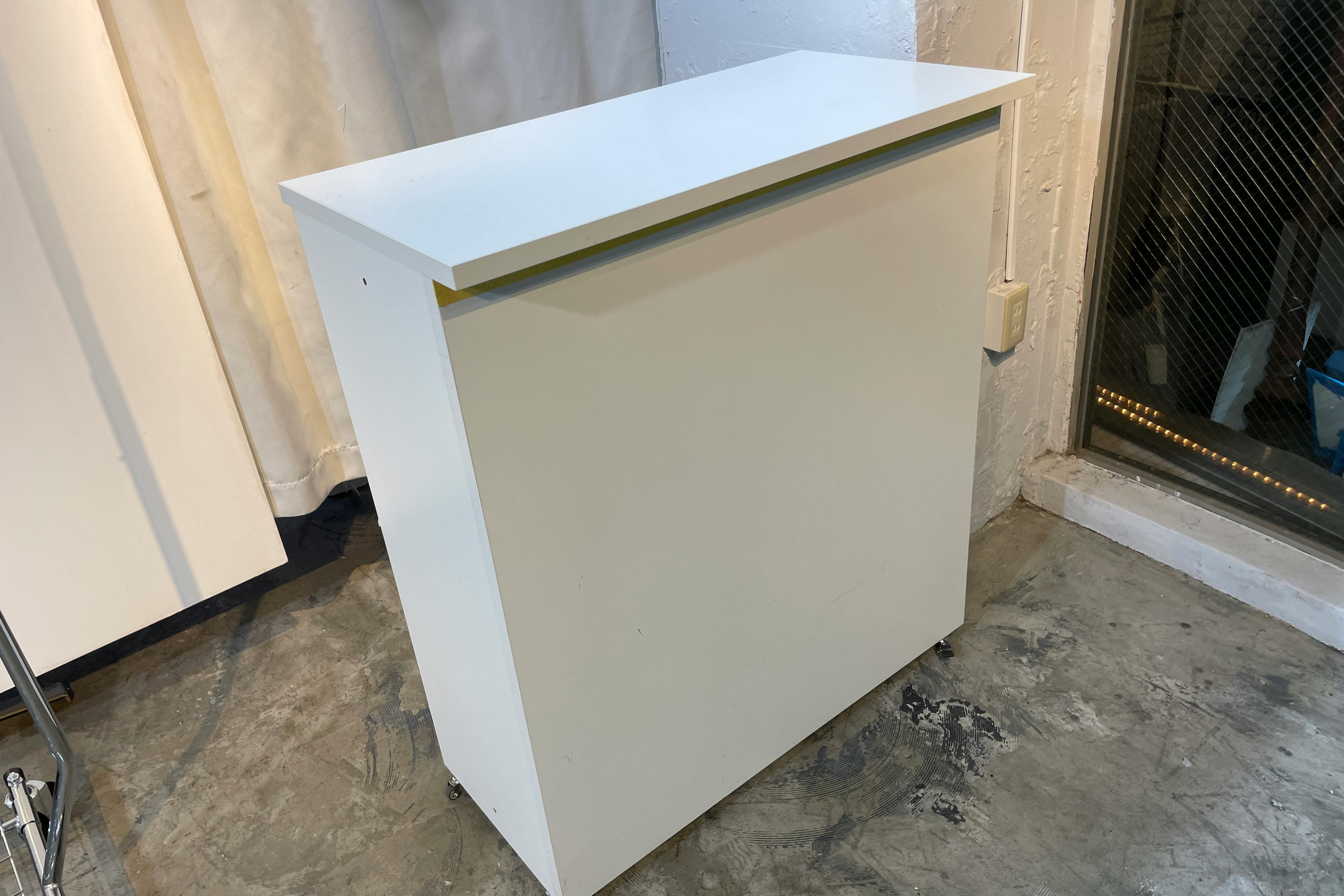 【原宿駅3分】50人以上の行列対応可能。ポップアップストアや展示会、プロモーションイベントに最適な竹下通り付近路面ガラス張りで視認性の高い店舗貸しスペース