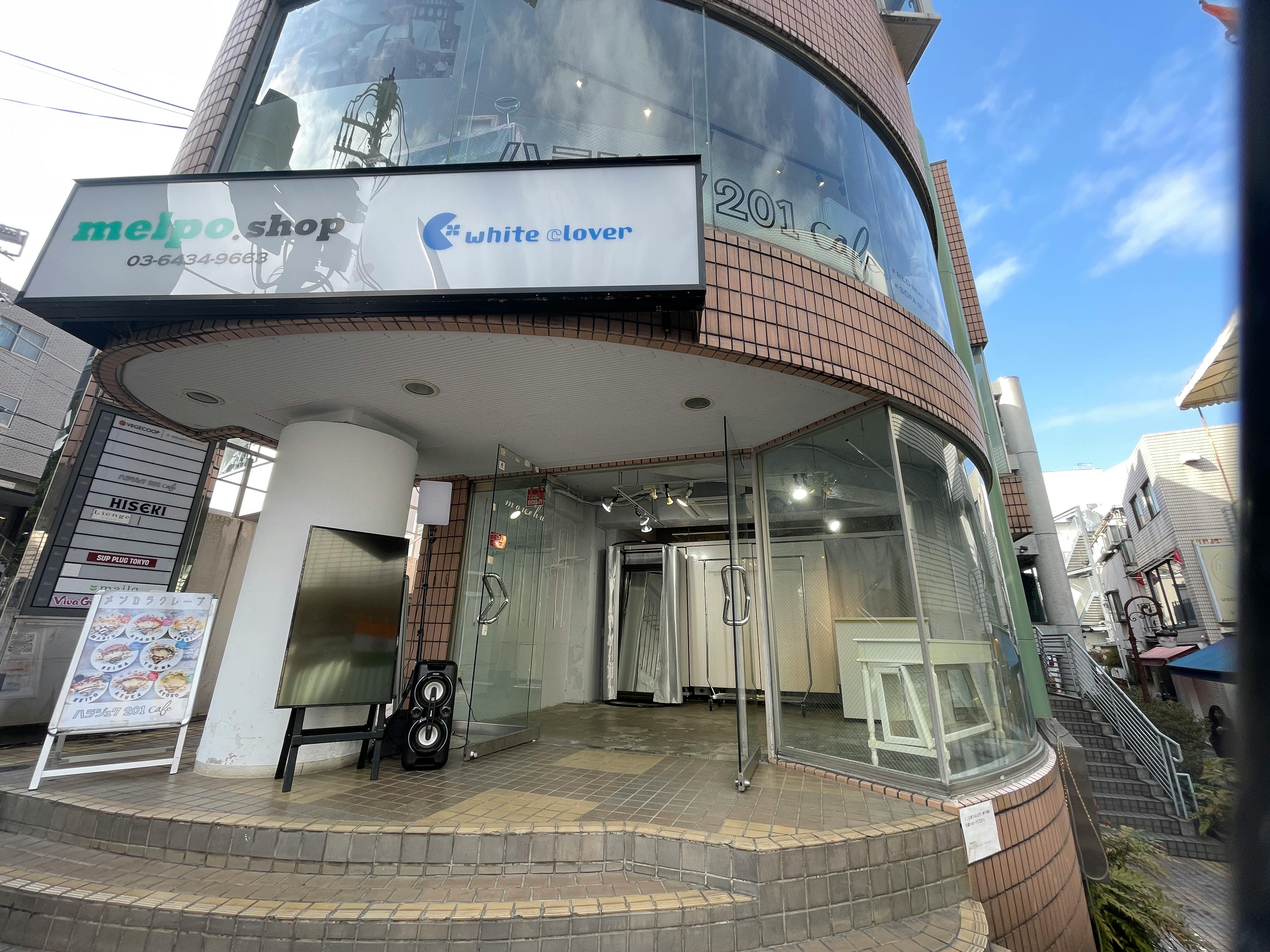 【原宿駅3分】50人以上の行列対応可能。ポップアップストアや展示会、プロモーションイベントに最適な竹下通り付近路面ガラス張りで視認性の高い店舗貸しスペース