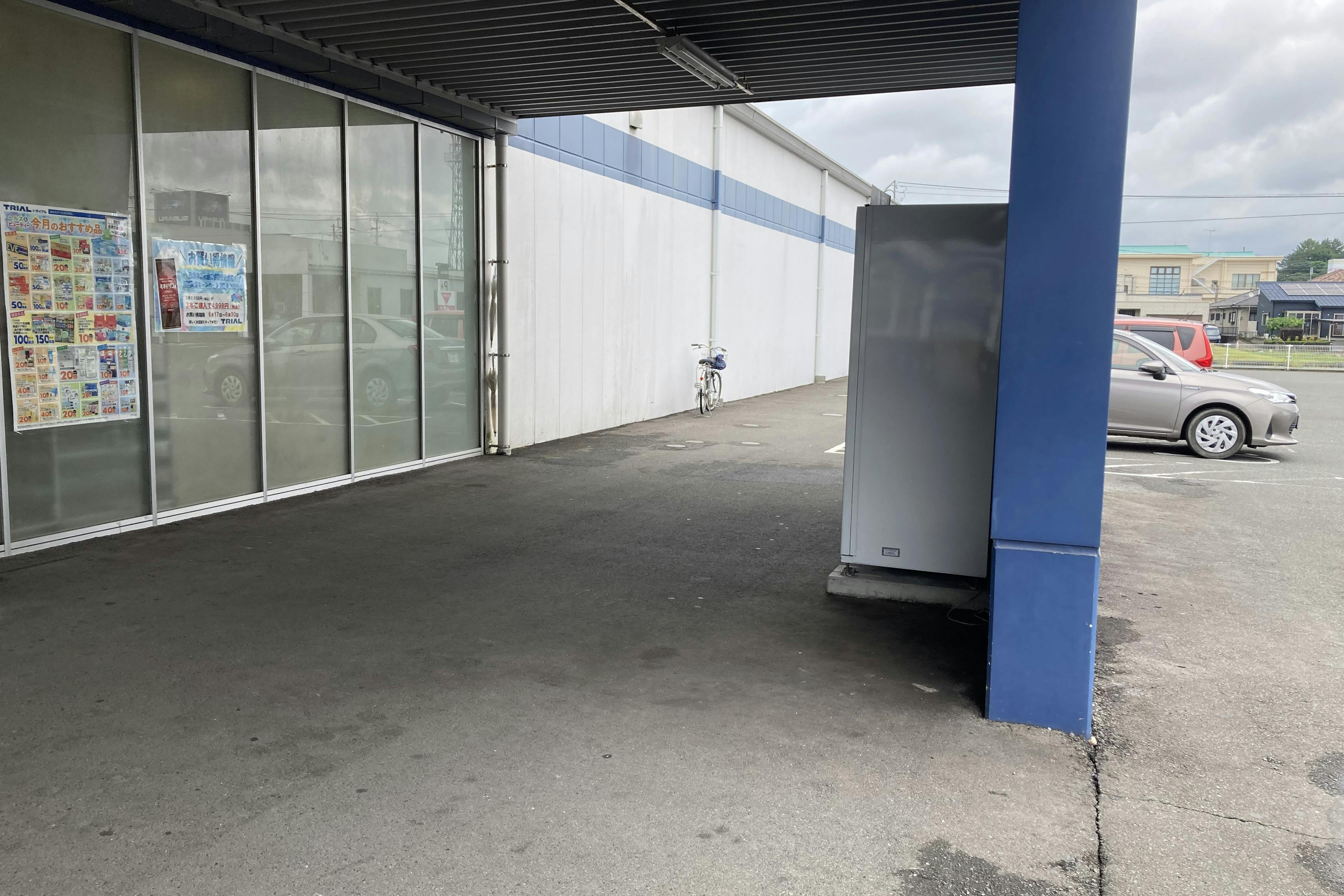 【電源】キッチンカーが小さい場合は軒下出店可能