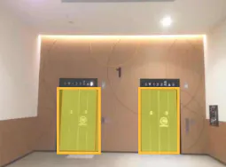 【イオンモール京都桂川】モール内広告 エレベーター