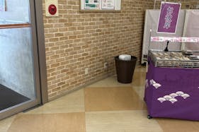 【オークワ生駒菜畑】販促プロモーションに最適な農産側にある催事スペーススペース